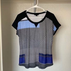 🫶 DONATED 🫶 Women’s blouse